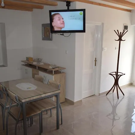 Apartment Kata Prvic Sepurine