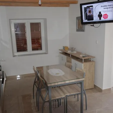 Apartment Kata Prvic Sepurine